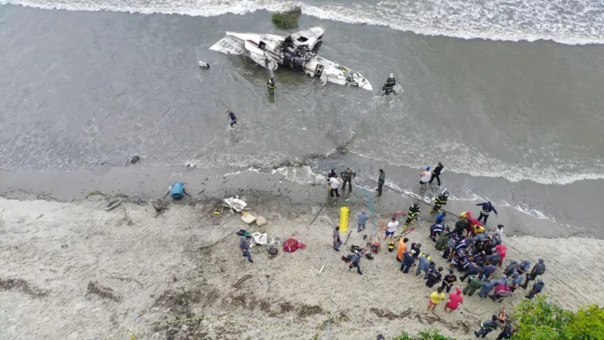 Tragédia em Ubatuba: Avião de Pequeno Porte Cai